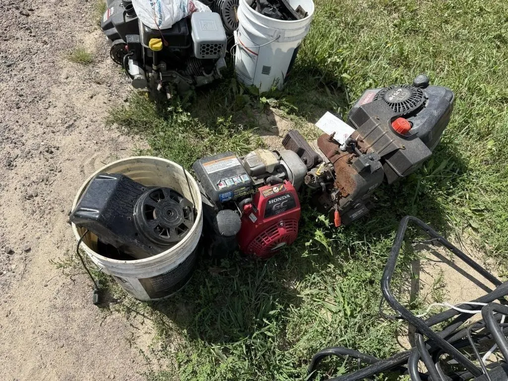 (3) Engines and Parts
