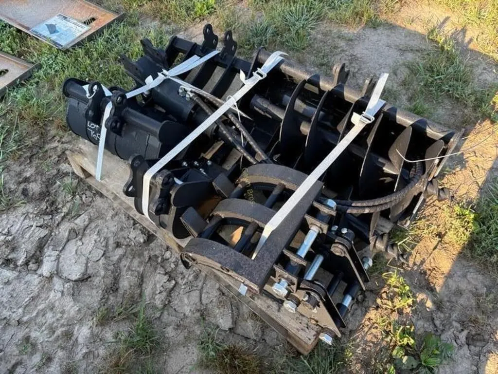 New AGT Mini Excavator Attach Set
