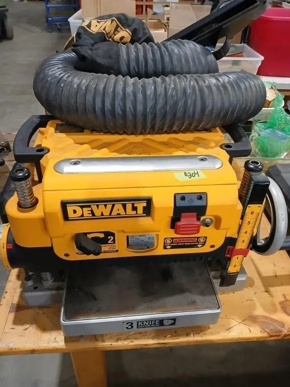 DeWalt DW735 13 inch 3-knife 2 speed