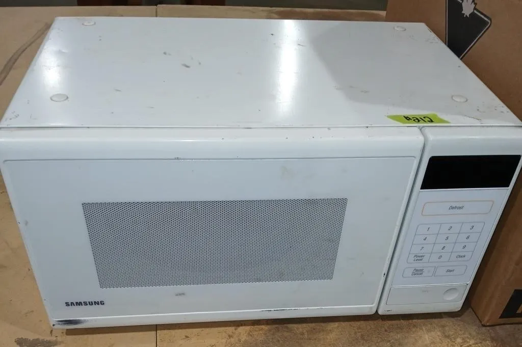 White Samsung Microwave