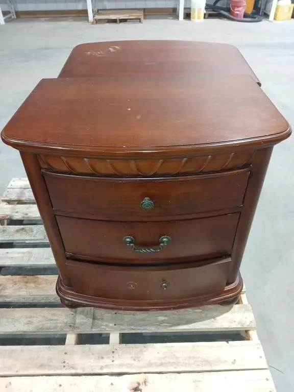 2 Mahogany 3 drawer Night stands. 30"H x 28"L x