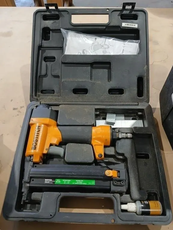 Bostitch SB-2 in 1 18 gauge pneumatic combo nailer