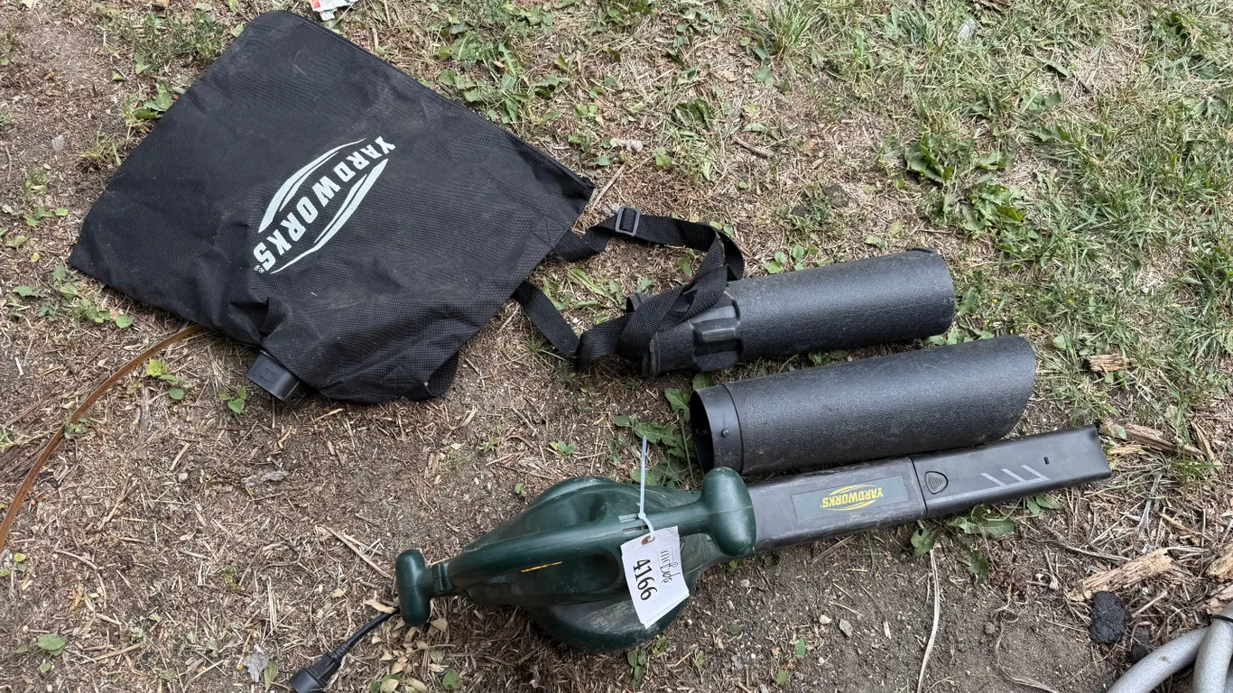 Yardworks Leaf Blower and Attachments
