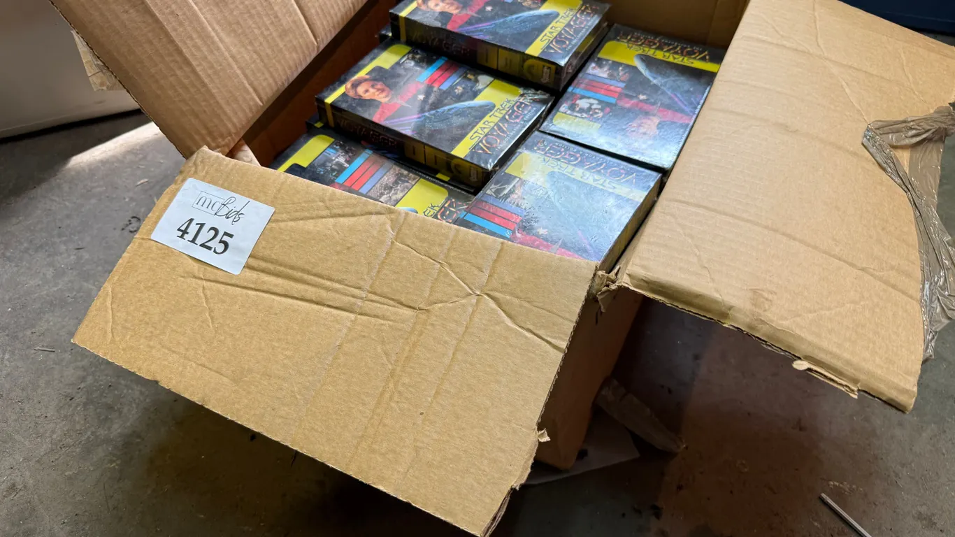 Box of (30) Star Trek Voyager VHS (Collector's Edition)