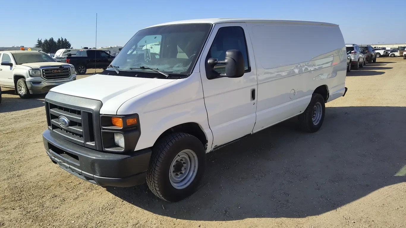 2010 Ford E-Series E-350 Carpet Cleaner Cargo Van