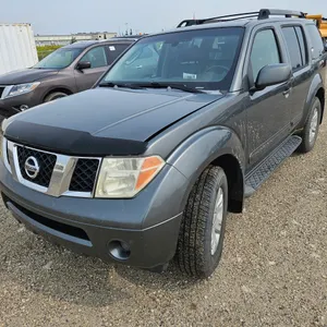 2006  Nissan  Pathfinder  LE 4dr SUV 4WD