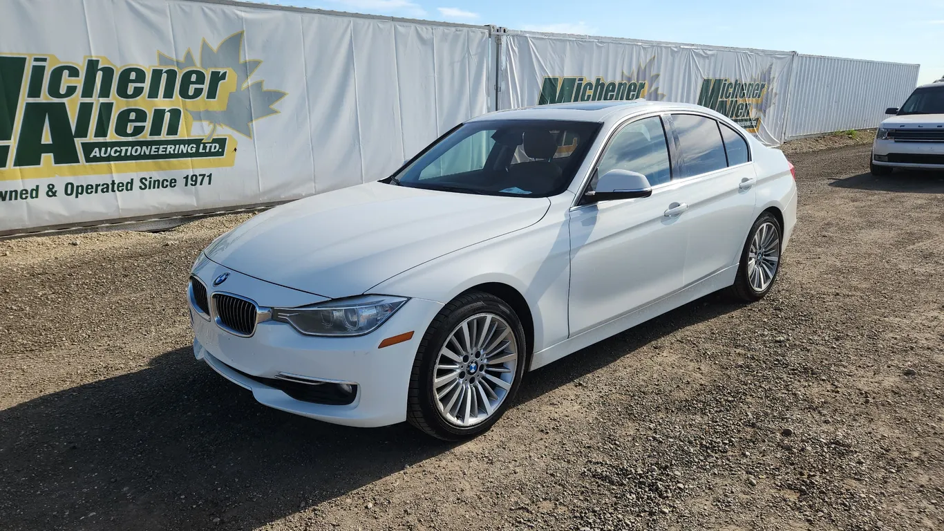 2013 BMW 3 Series AWD 328i xDrive 4dr Sedan