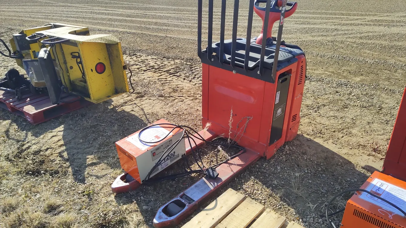 Non-Operable Linde Hawker T 20 Electric Pallet Jack