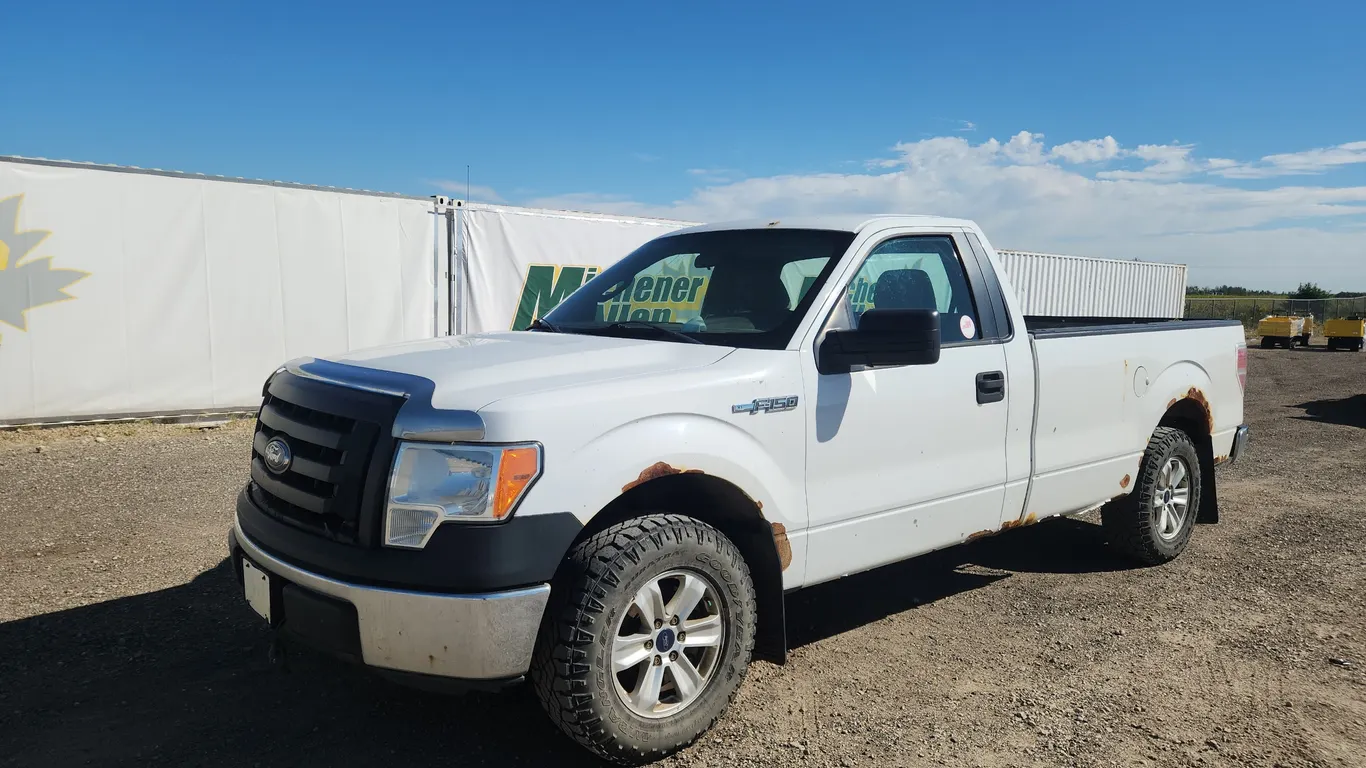 2011 Ford F-150 4x2 XL 2dr Regular Cab Styleside 6.5 ft. SB