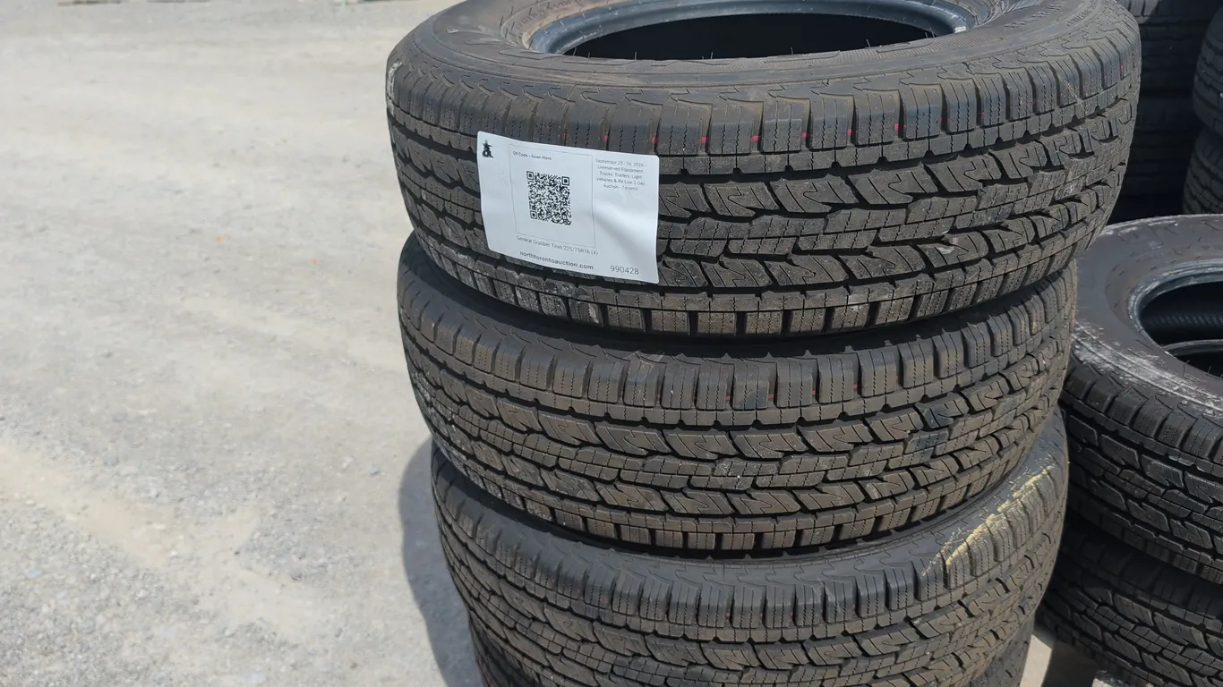 Set of (4) General Grabber LT225/75R16 tires