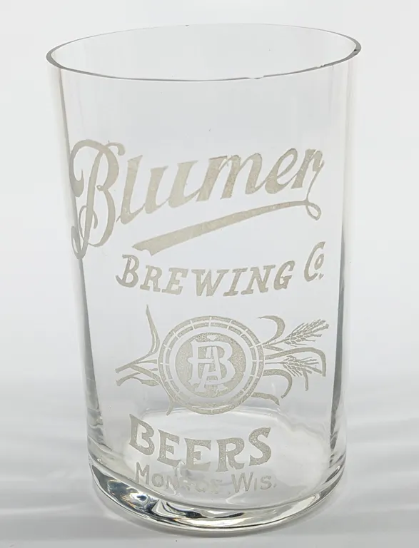 BLUMER BREWING CO BEERS MONROE WISCONSIN ETCHED DRINKING GLASS