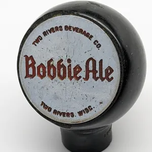 BALL TAP KNOB HANDLE TWO RIVERS BEVERAGE COMPANY BOBBIE ALE BEER WISCONSIN (GREEN DUCK)
