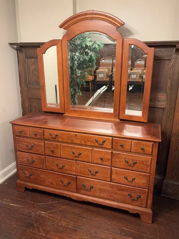 11 Drawer Maple Dresser with Mirror