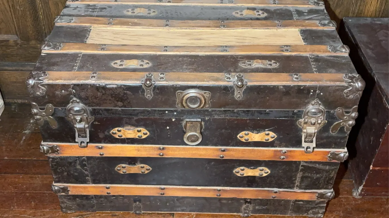 Flat Top Steamer Trunk