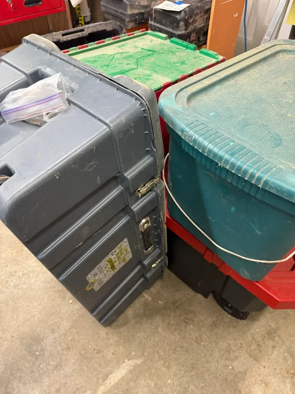 Empty Totes