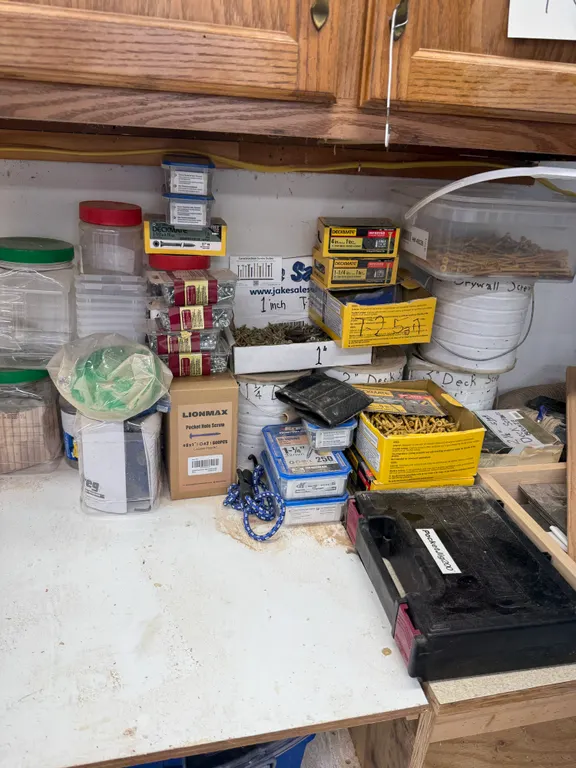Deckmate, LionMax & Assorted Wood/Deck Screws and Fasteners