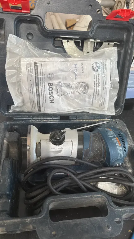 Bosch Colt Palm Router GKF125CE with Case & Manual