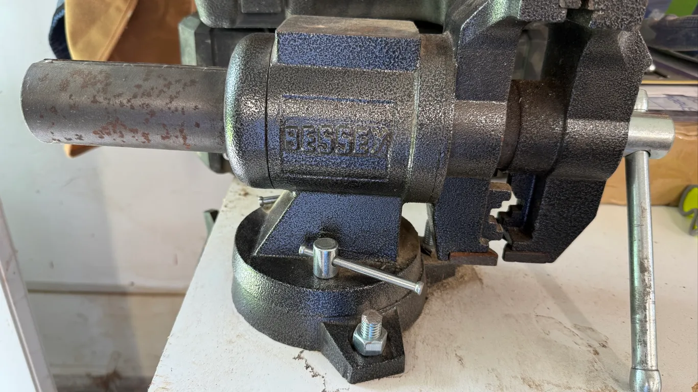 Bessey Swivel Base Bench Vise