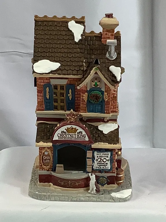 Christmas Chestnut King House