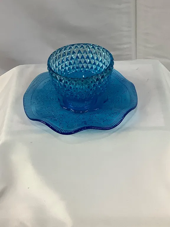 2-piece blue glass