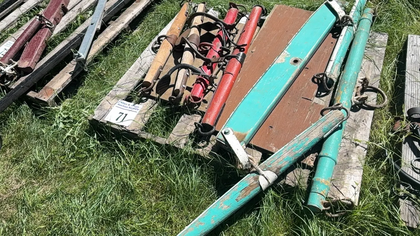 4 EVENERS, SET OF EVENERS w/ NECK YOKE & 4 STEPS
