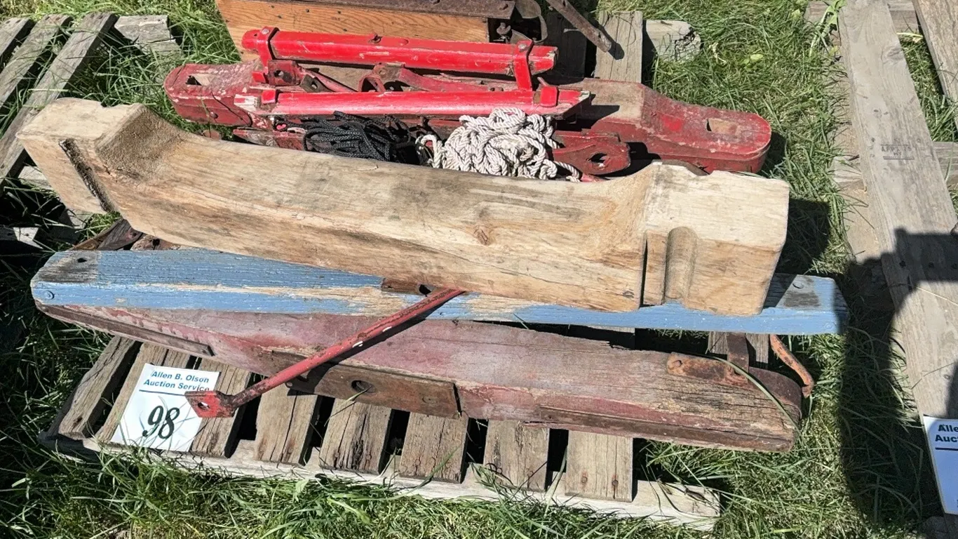 SLEIGH PARTS