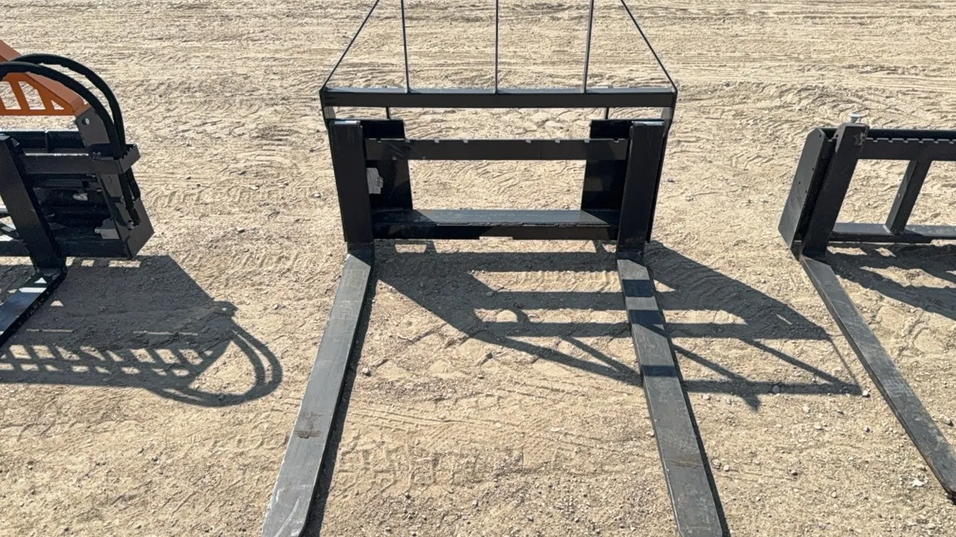 ID 0124 48in Skid Ster Pallet Forks