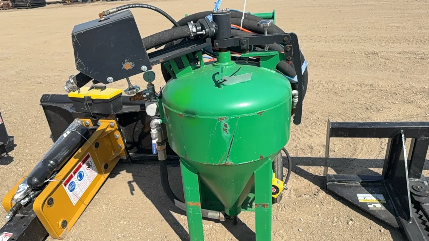 ID 0142 DB 600 Dustless Sand Blaster