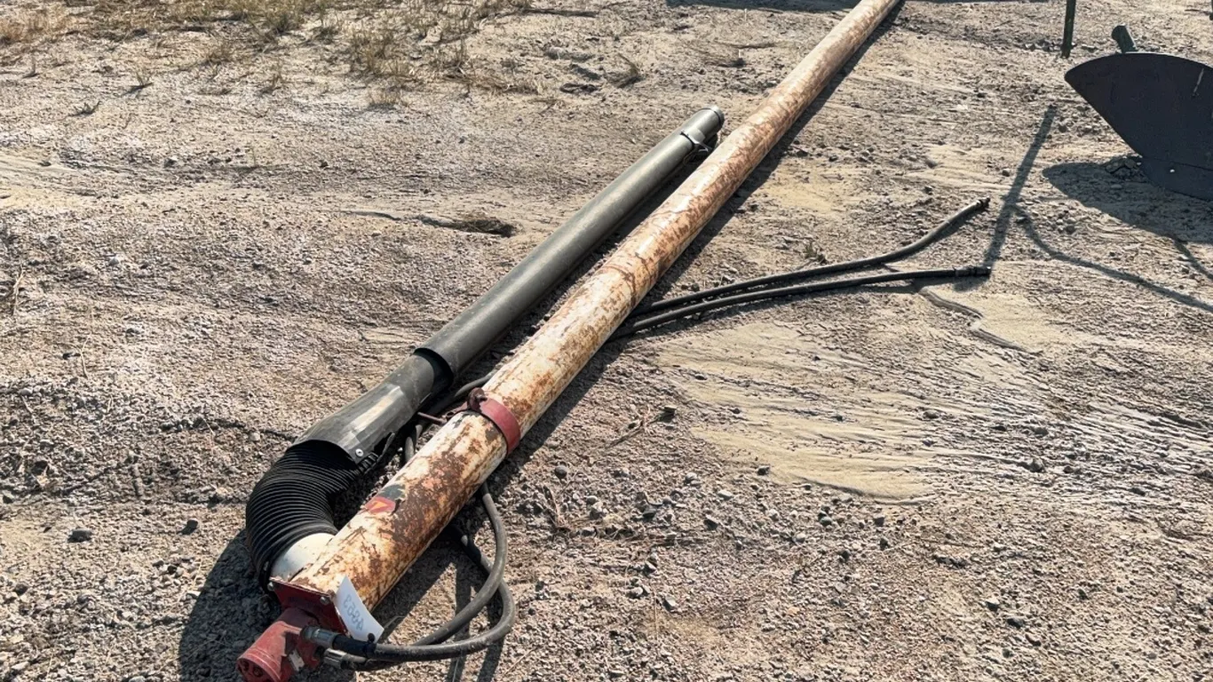 ID 4853 Hyd Drill Fill Auger