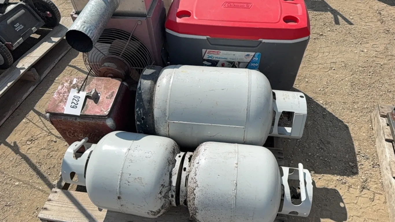 ID 0229 Pallet of LP Tanks/Furnace/Coolers