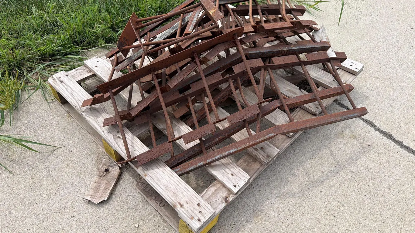 V Shaped Grain Bin Supports