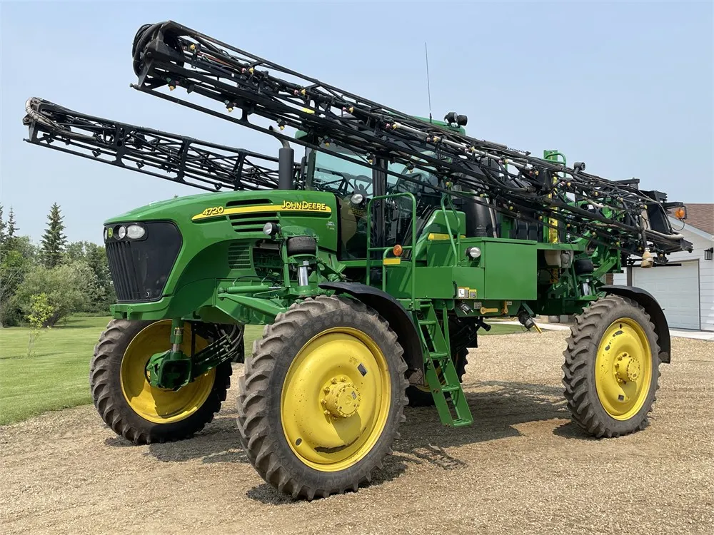2005 JOHN DEERE 4720 Sprayer, 100 Ft., 1,710 Engine Hours, 800 Gallon Poly Tank