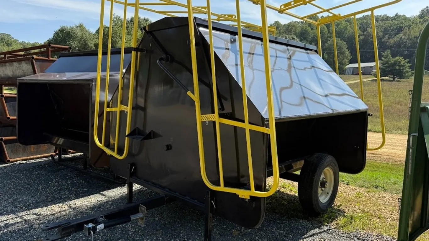 130 Bushel Portable Creep Feeder
