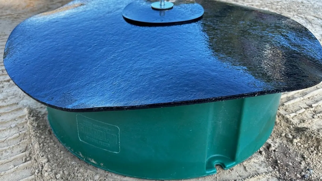 Arrowquip Guardian Mineral Feeder