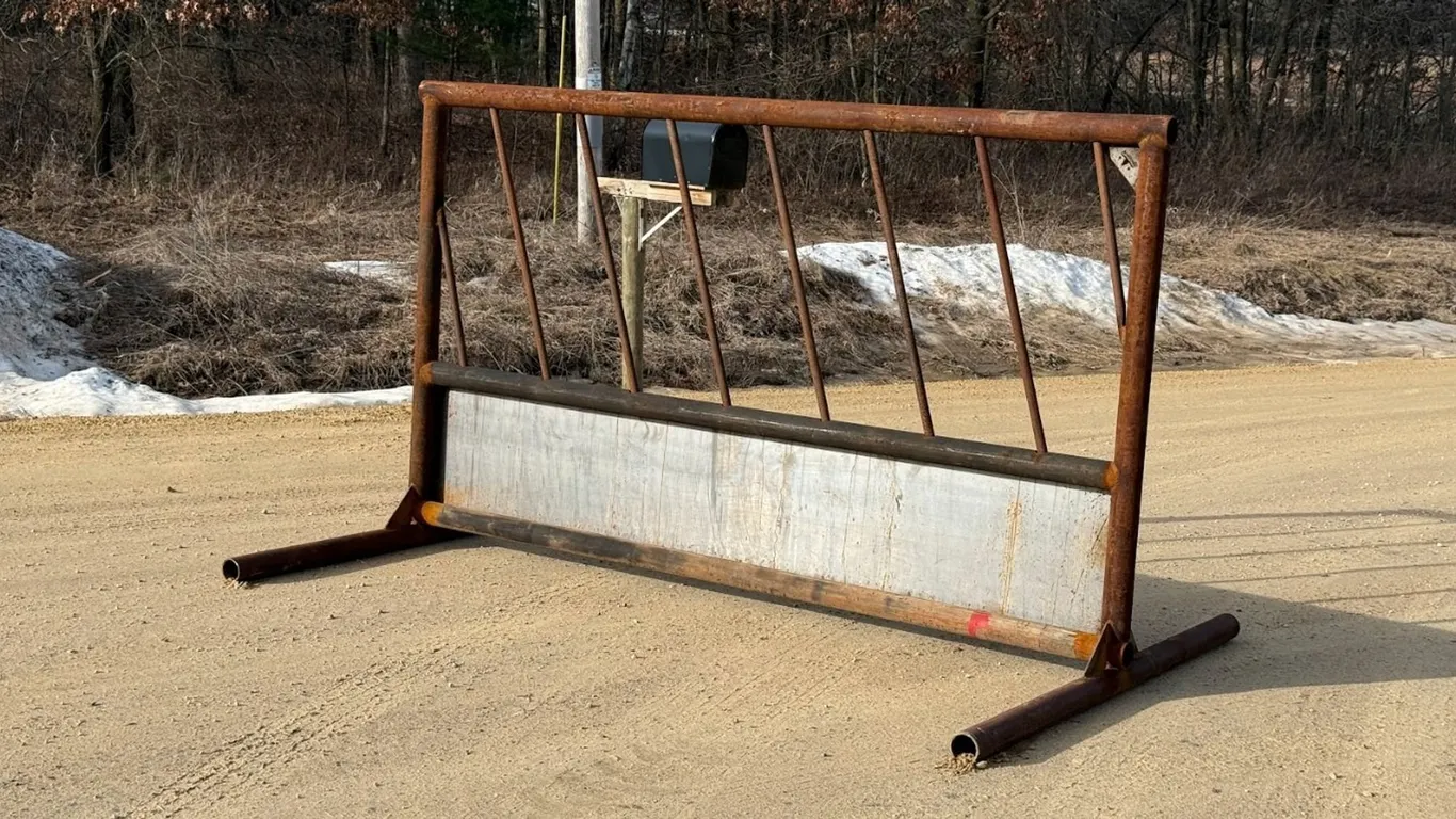 8' Super Duty Freestanding Feeder Panel