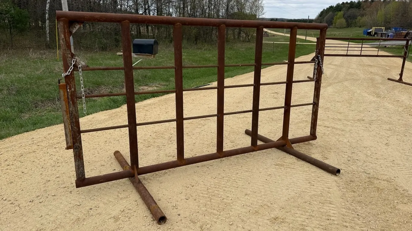 8' Super Duty Freestanding Creep Panel