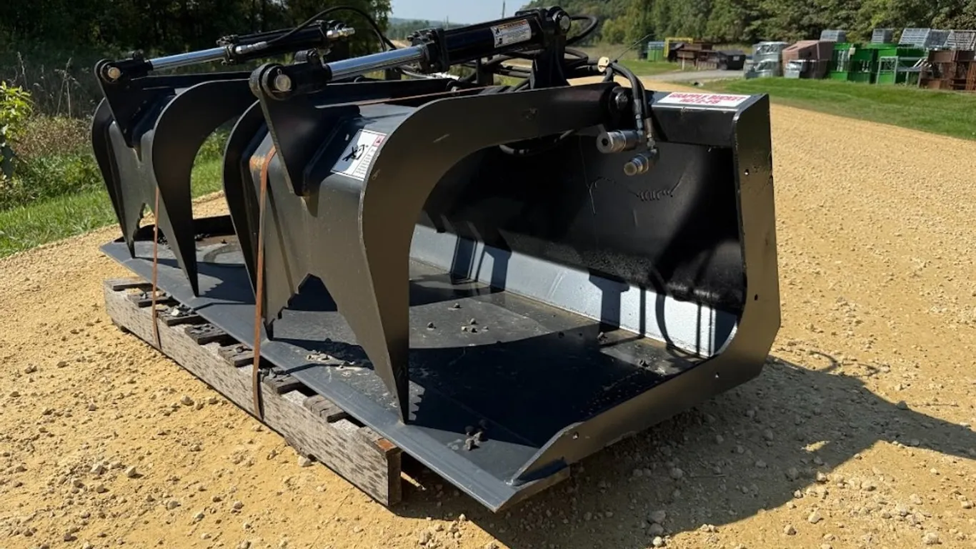 Stout 72FB Flat Bottom Grapple Bucket