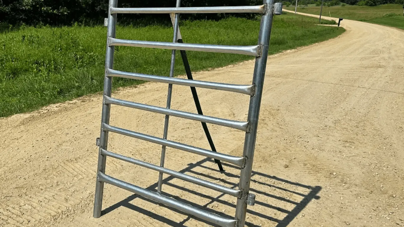 (5) 4' HD Corral Panels
