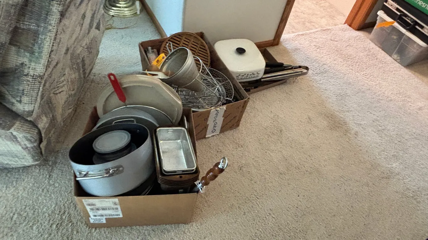 Baking Pans, Electric Frying Pan, and Grill Tools
