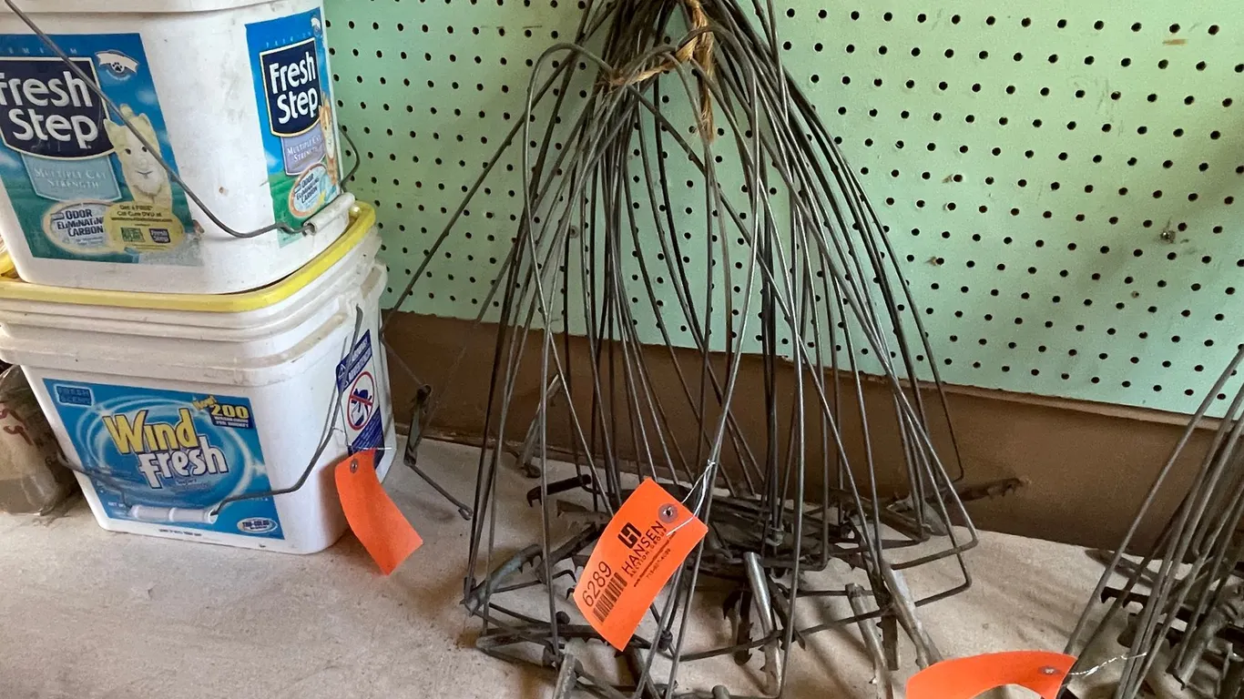 Wire Animal Stretchers