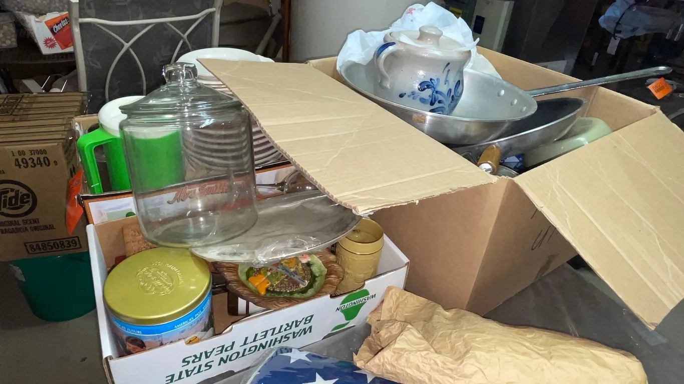 Various Kitchen Items
