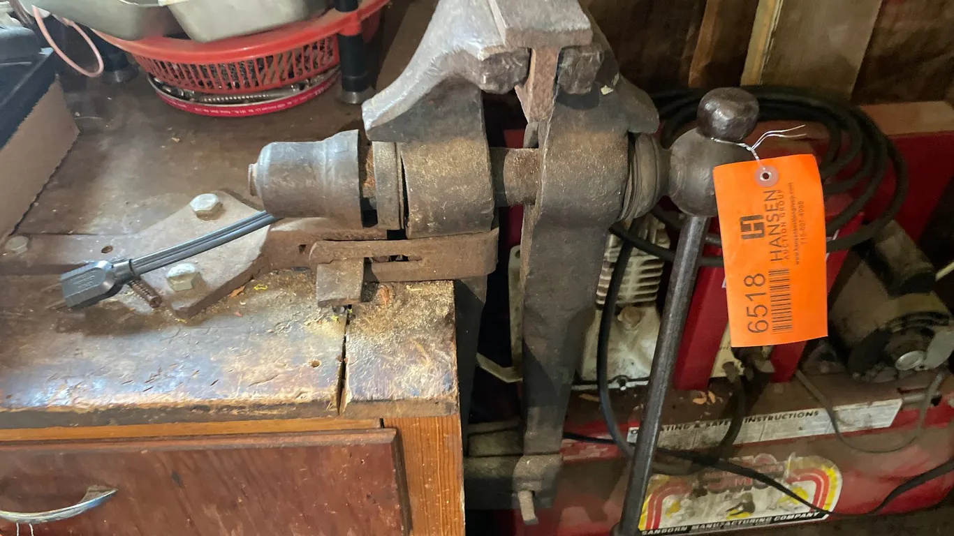 Vintage Heavy Duty Bench Vise