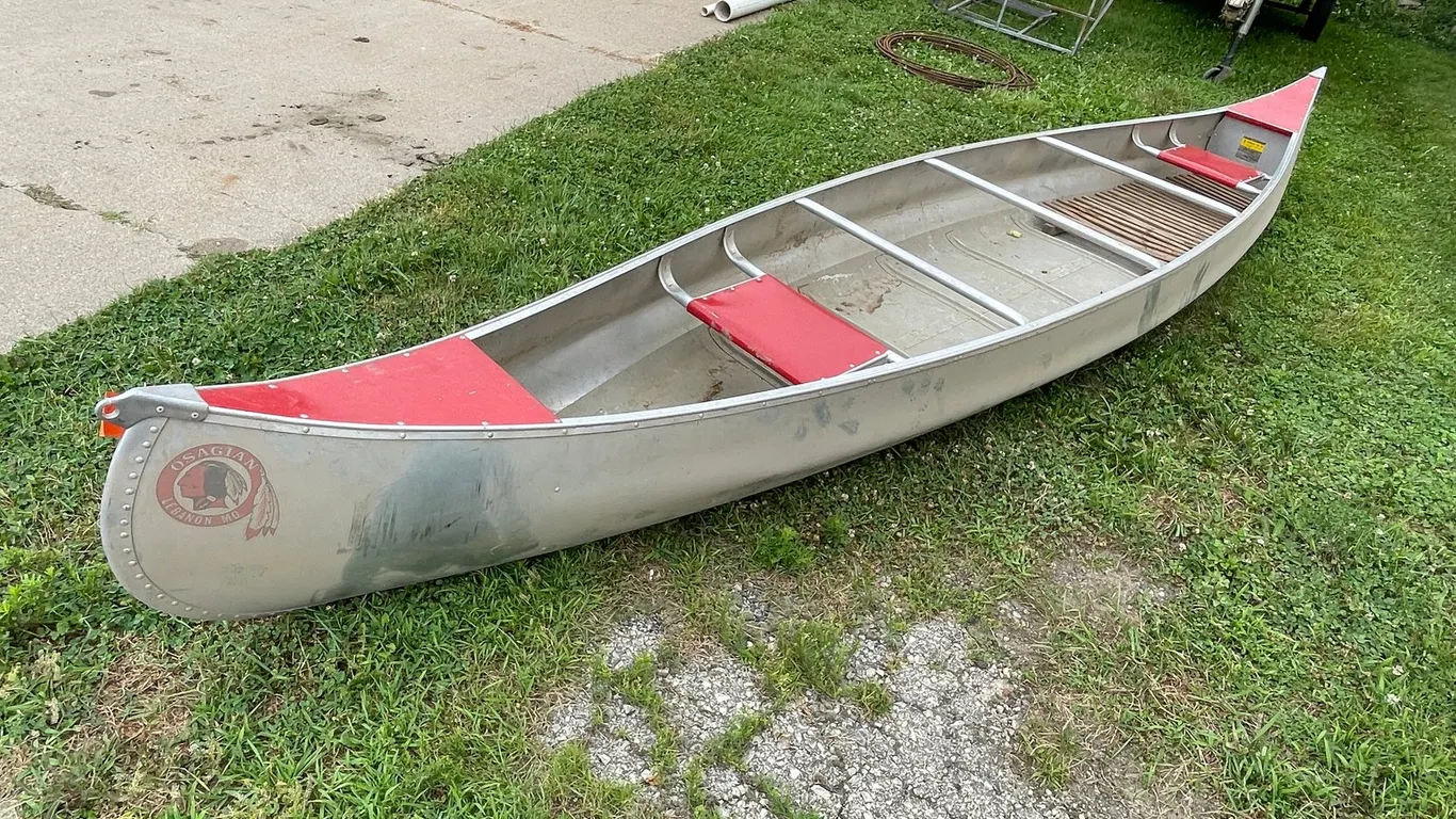 Osagian 17' Aluminum Canoe