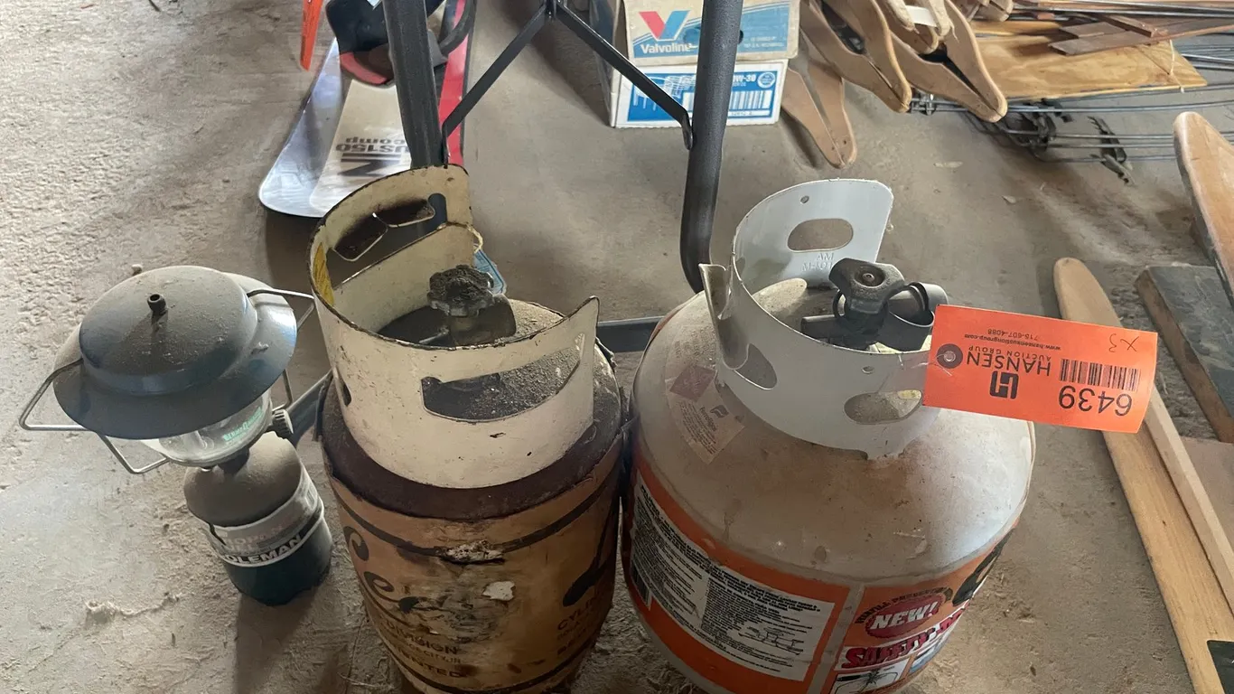 (2) LP Tanks and Coleman Lantern