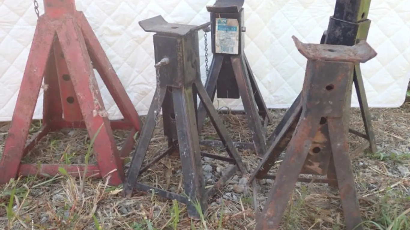 5 Jack Stands