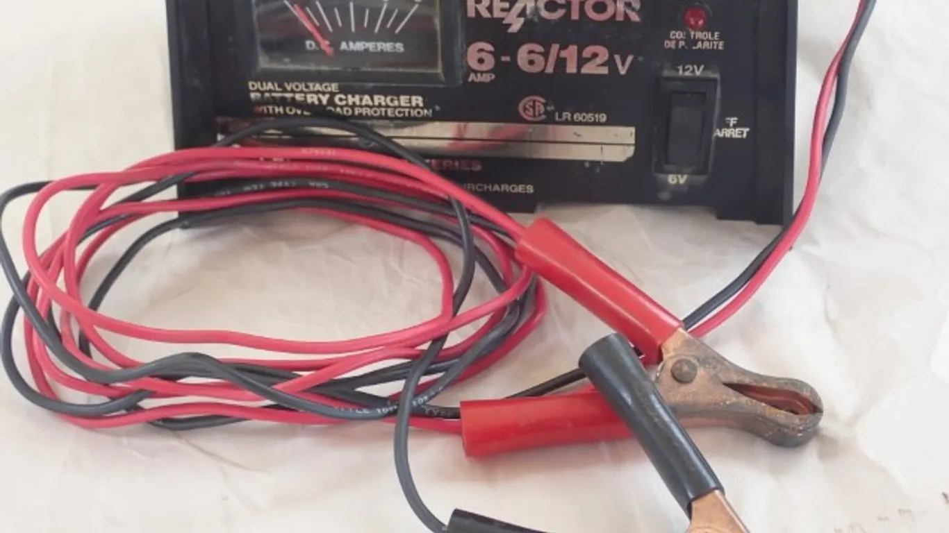 Unival Reactor Battery Charger