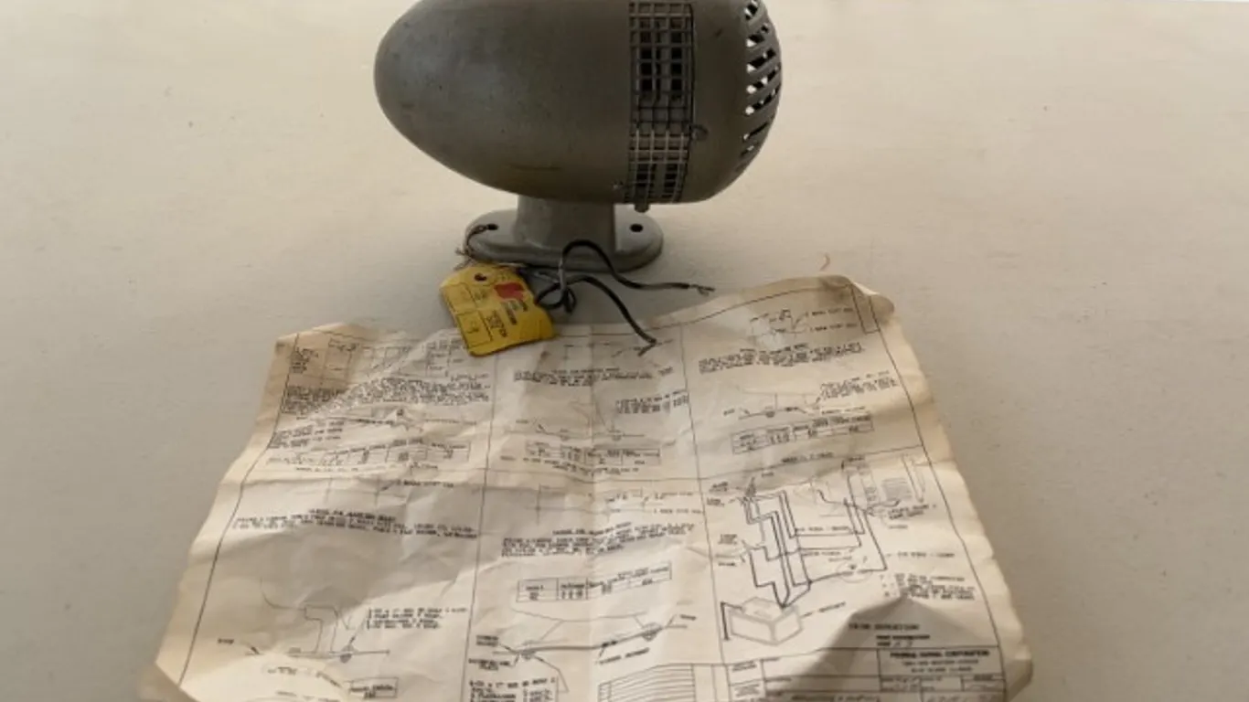 Antique Fire/Ambulance Siren