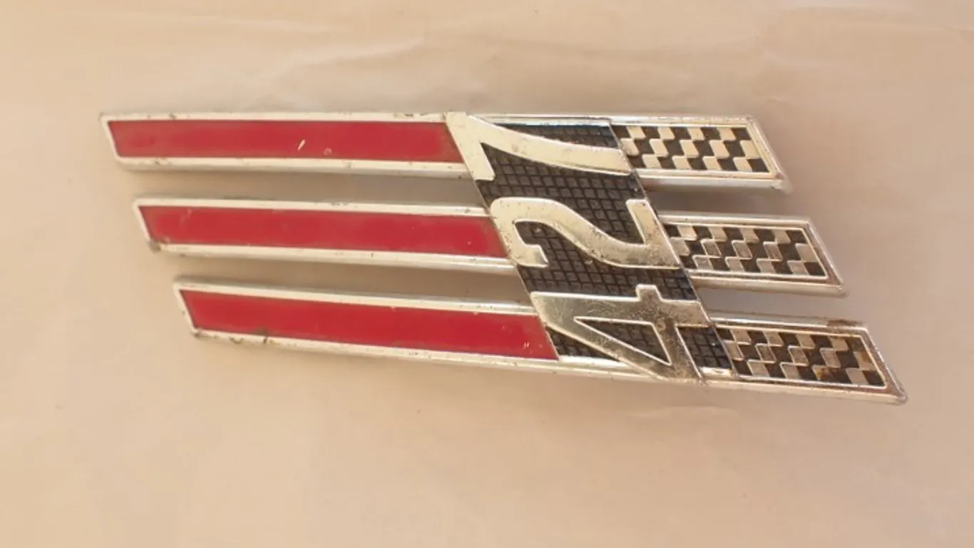 Ford 427 Three Bar Fender Emblem