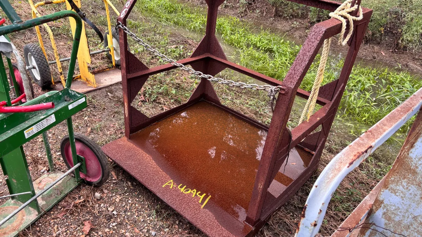 METAL PLATFORM
