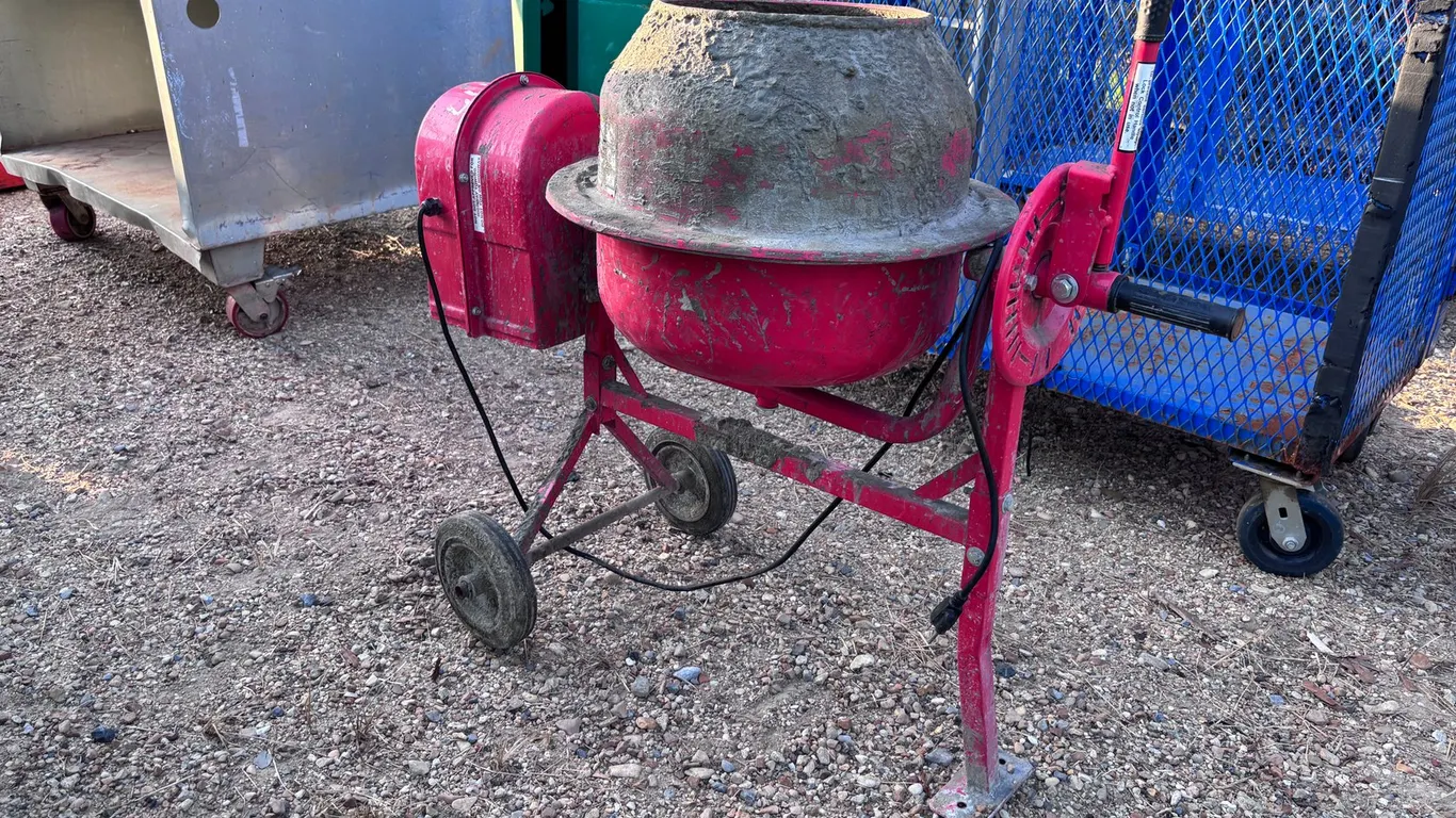 CONCRETE MIXER